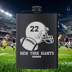 Personalized Sports Football Helmet NFL New York Giants Black Flask | NFL
